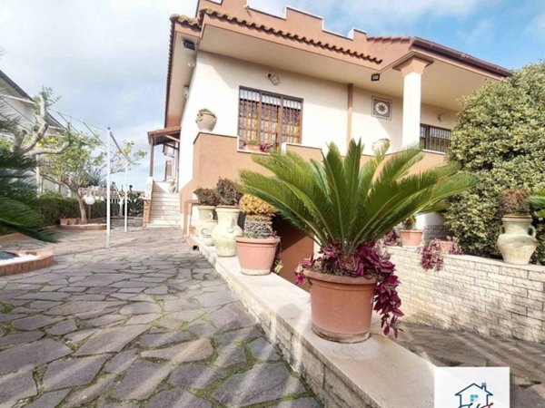 casa indipendente in vendita a Nettuno