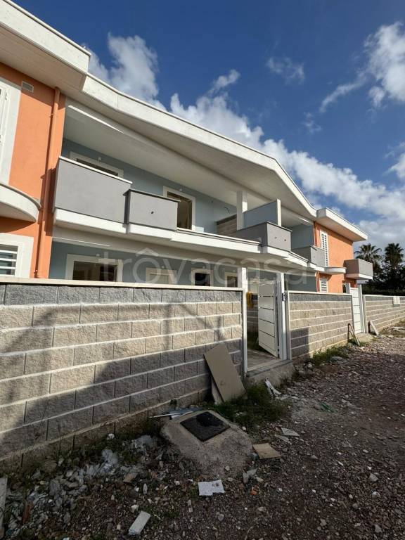 casa indipendente in vendita a Nettuno