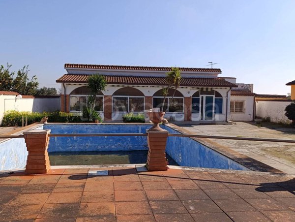 casa indipendente in vendita a Nettuno