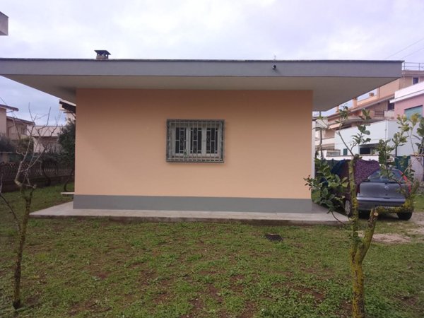 casa indipendente in vendita a Nettuno