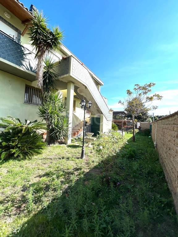 casa indipendente in vendita a Nettuno