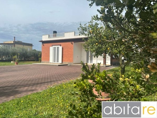 casa indipendente in vendita a Nettuno