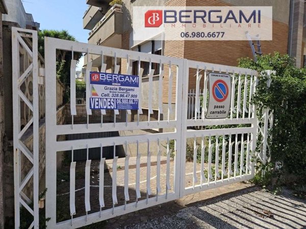 ufficio in vendita a Nettuno