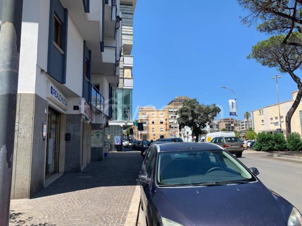 negozio in vendita a Nettuno