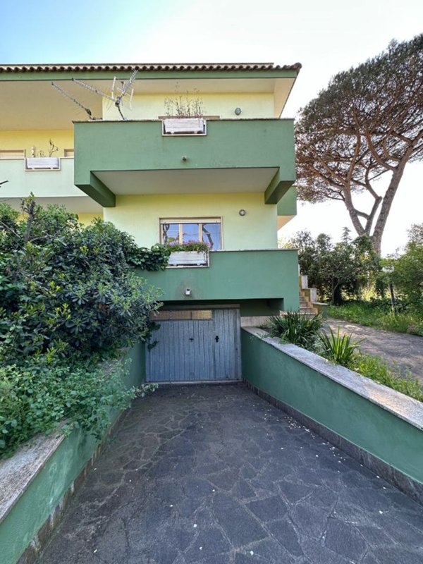 casa indipendente in vendita a Nettuno