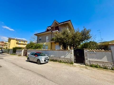 appartamento in vendita a Nettuno