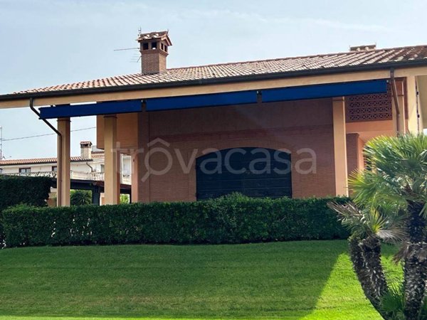 casa indipendente in vendita a Nettuno
