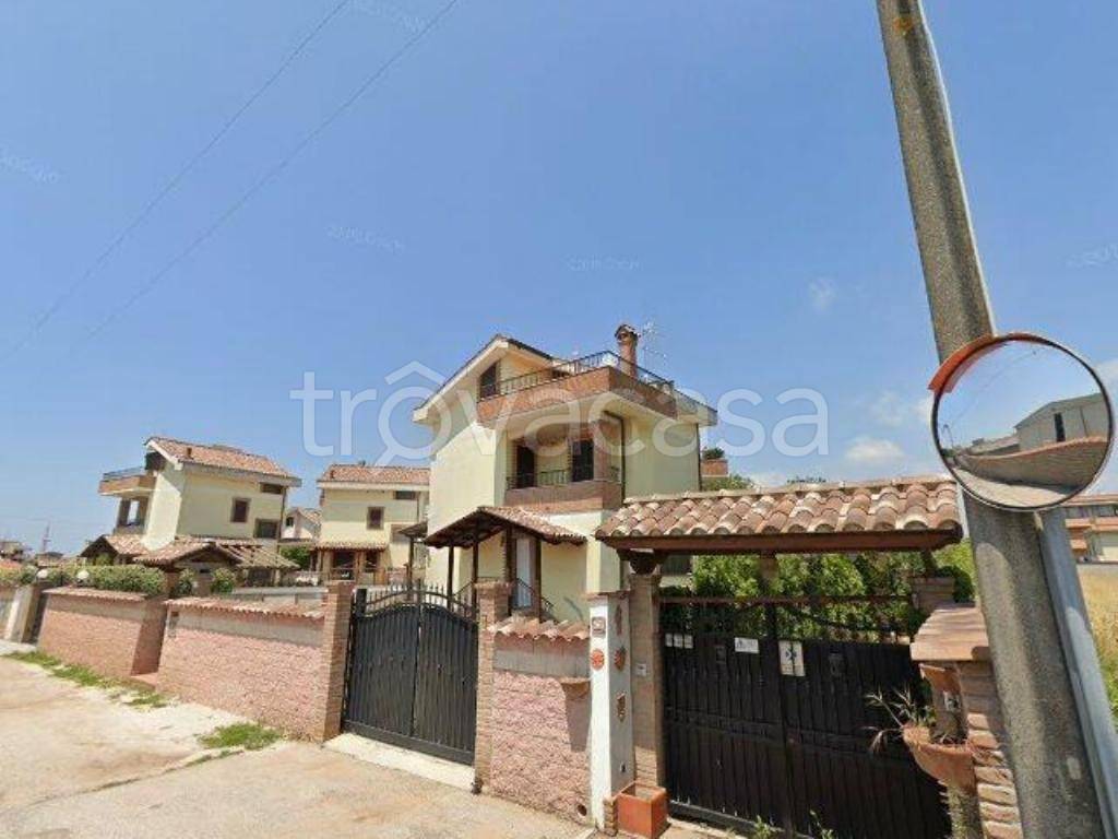 casa indipendente in vendita a Nettuno