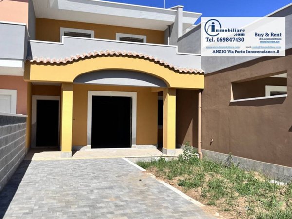 casa indipendente in vendita a Nettuno