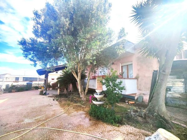 casa indipendente in vendita a Nettuno