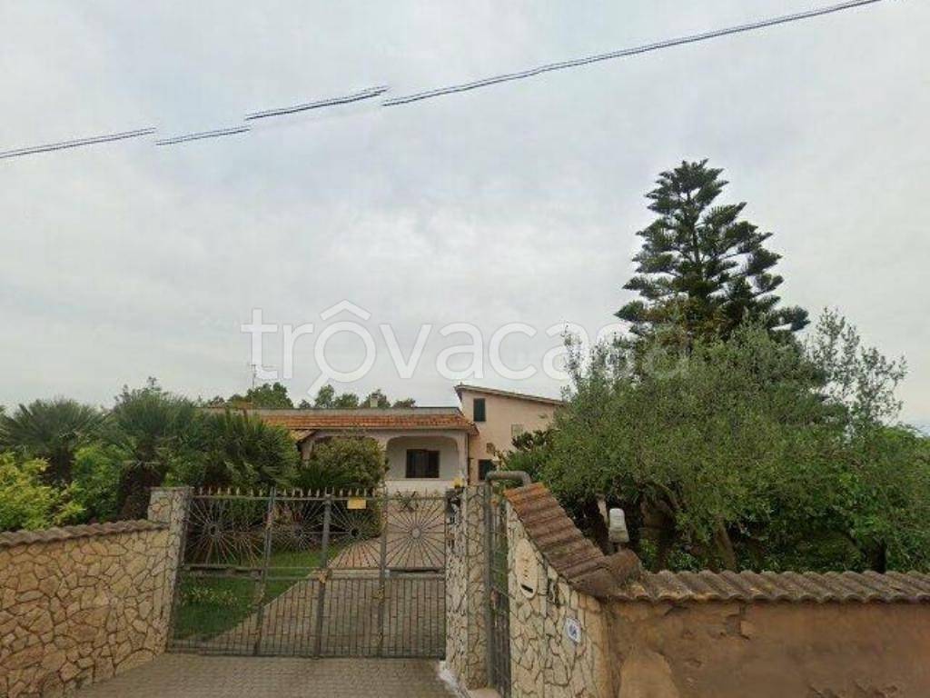 casa indipendente in vendita a Nettuno