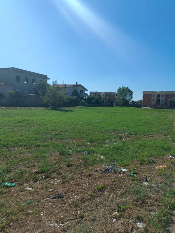 negozio in vendita a Nettuno