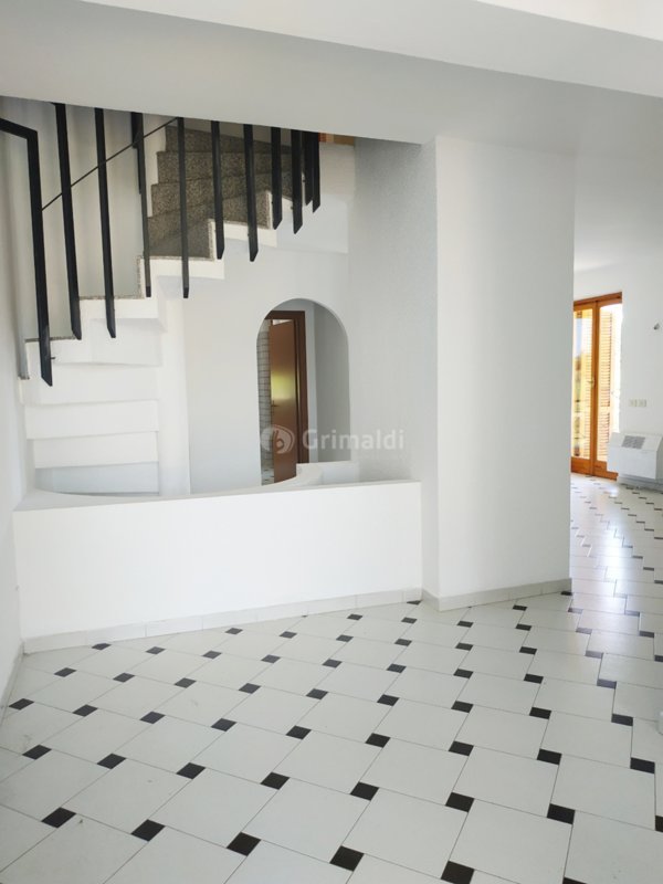 casa indipendente in vendita a Nettuno