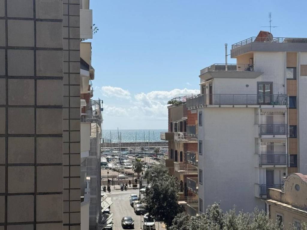 appartamento in vendita a Nettuno