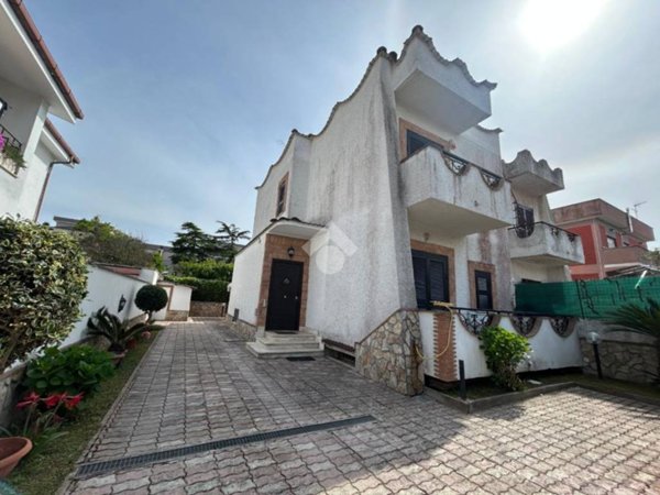casa indipendente in vendita a Nettuno