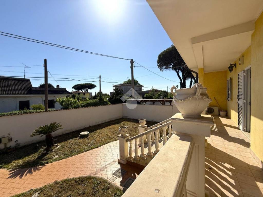 casa indipendente in vendita a Nettuno
