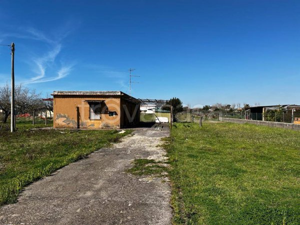 casa indipendente in vendita a Nettuno
