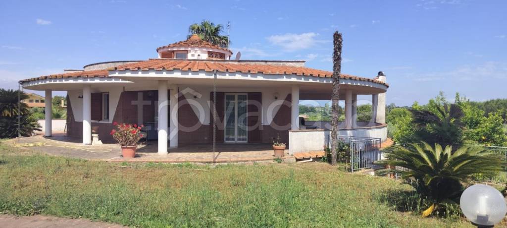 casa indipendente in vendita a Nettuno
