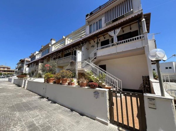 casa indipendente in vendita a Nettuno