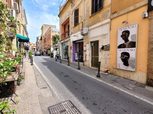 negozio in vendita a Nettuno