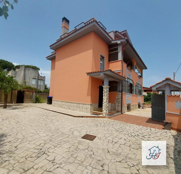 casa indipendente in vendita a Nettuno