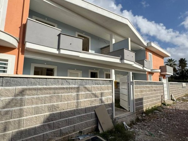 casa indipendente in vendita a Nettuno