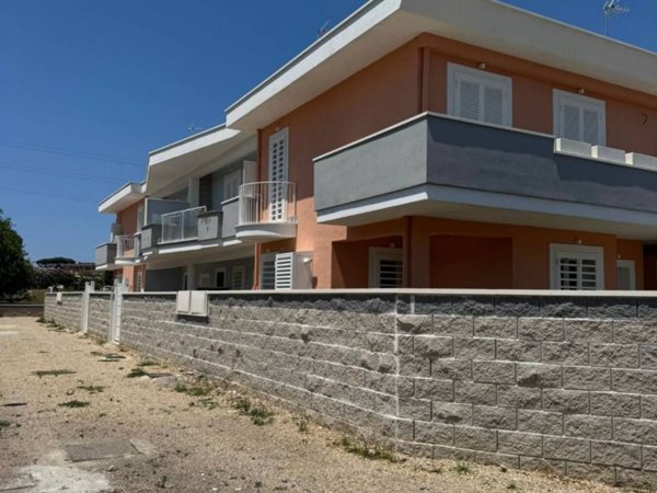 casa indipendente in vendita a Nettuno