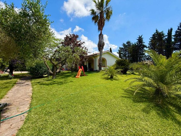 casa indipendente in vendita a Nettuno