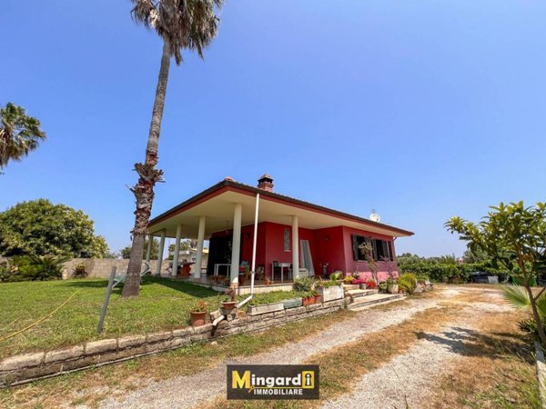 casa indipendente in vendita a Nettuno