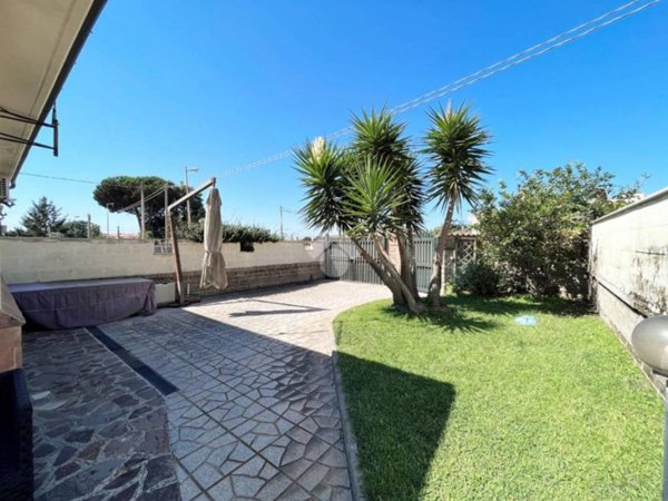 casa indipendente in vendita a Nettuno
