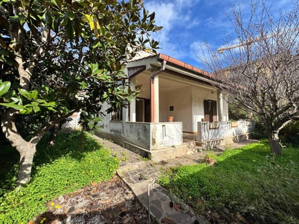 casa indipendente in vendita a Nettuno