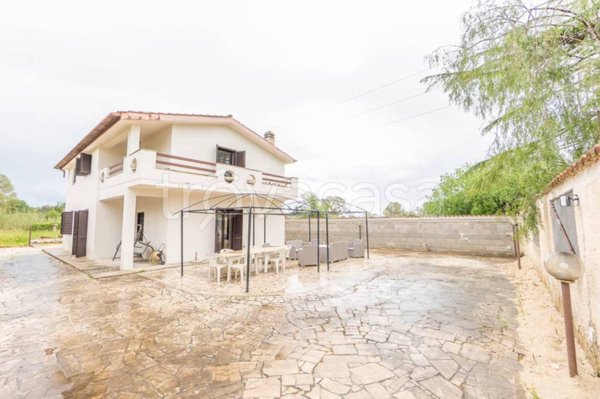 casa indipendente in vendita a Nettuno