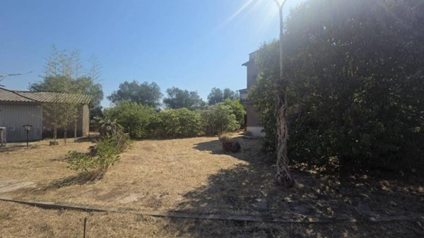 casa indipendente in vendita a Nettuno