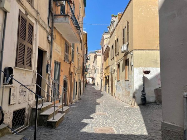 appartamento in vendita a Nettuno