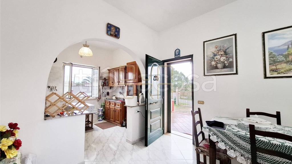 casa indipendente in vendita a Nettuno