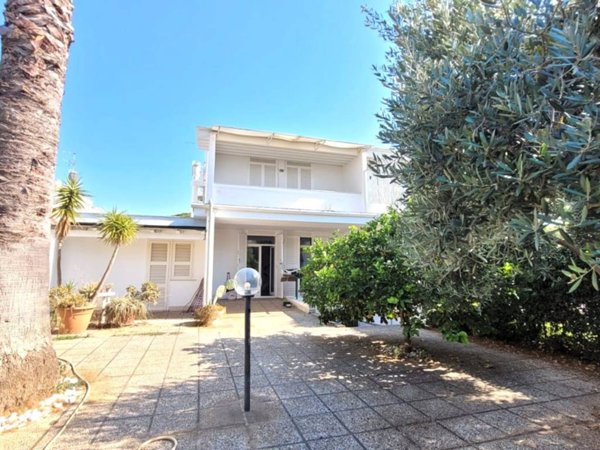 casa indipendente in vendita a Nettuno