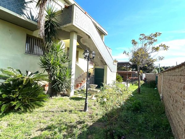 casa indipendente in vendita a Nettuno