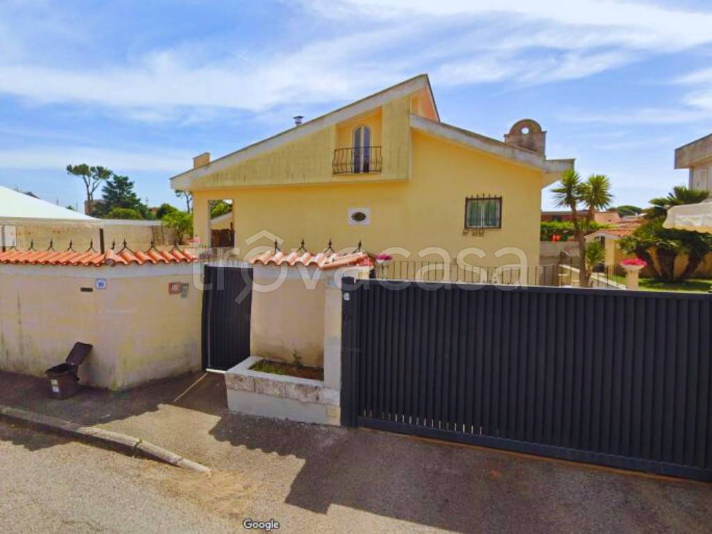 casa indipendente in vendita a Nettuno