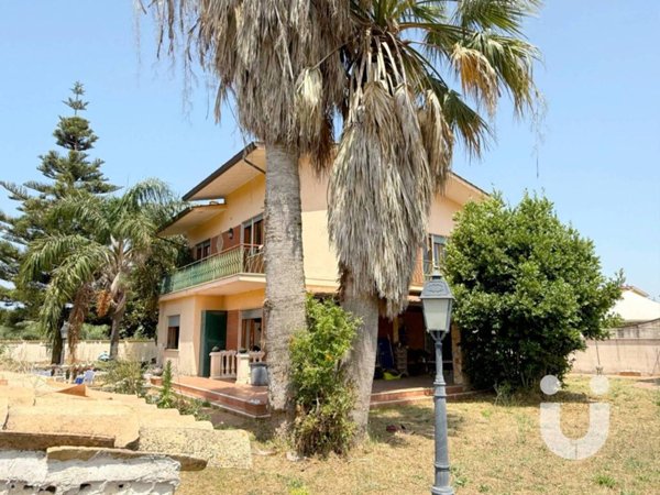 casa indipendente in vendita a Nettuno