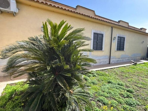 casa indipendente in vendita a Nettuno