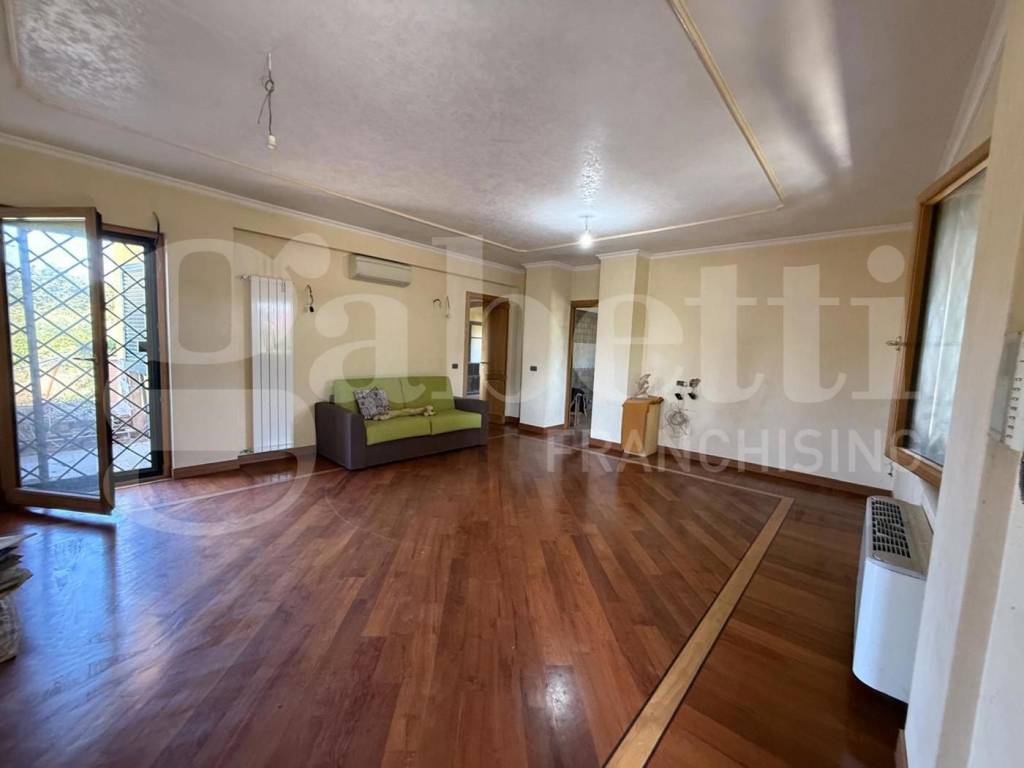 casa indipendente in vendita a Nettuno