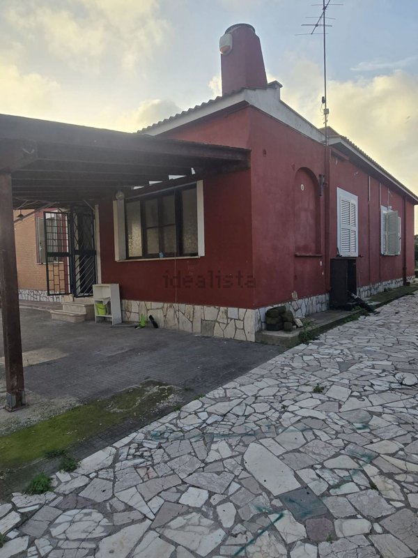 casa indipendente in vendita a Nettuno
