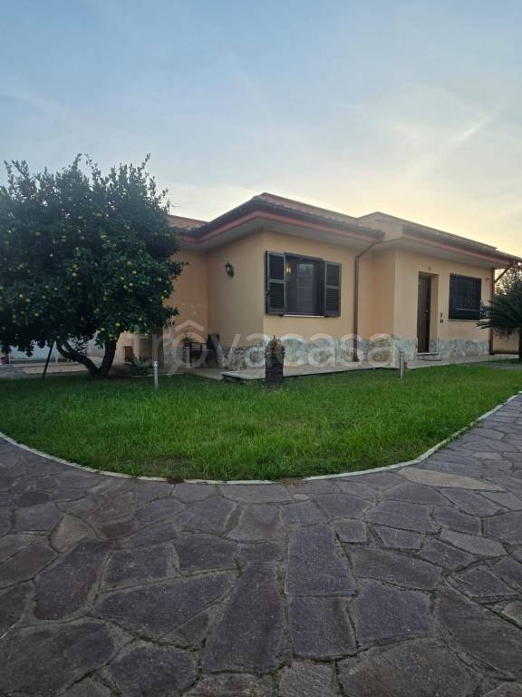 casa indipendente in vendita a Nettuno