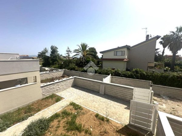 casa indipendente in vendita a Nettuno