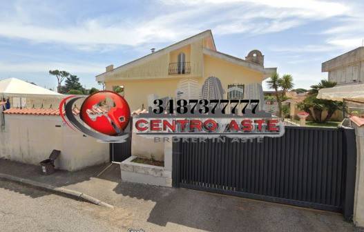casa indipendente in vendita a Nettuno