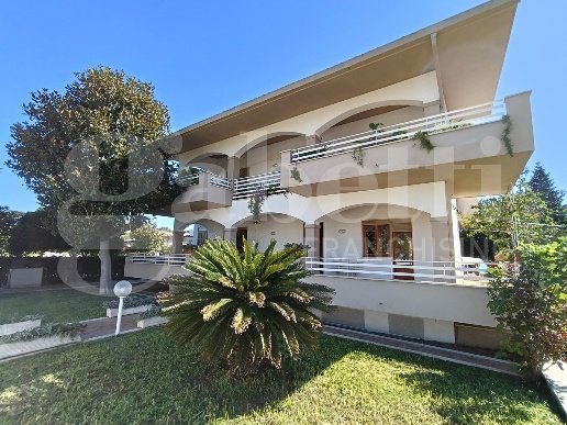 appartamento in vendita a Nettuno in zona Padiglione