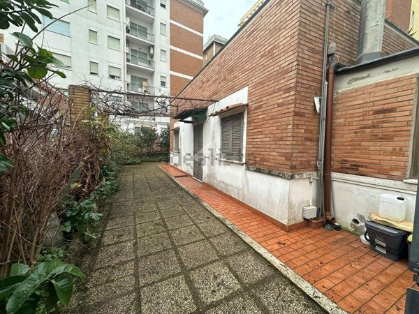 casa indipendente in vendita a Nettuno