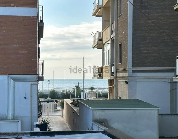 casa indipendente in vendita a Nettuno