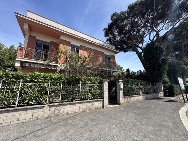 casa indipendente in vendita a Nettuno