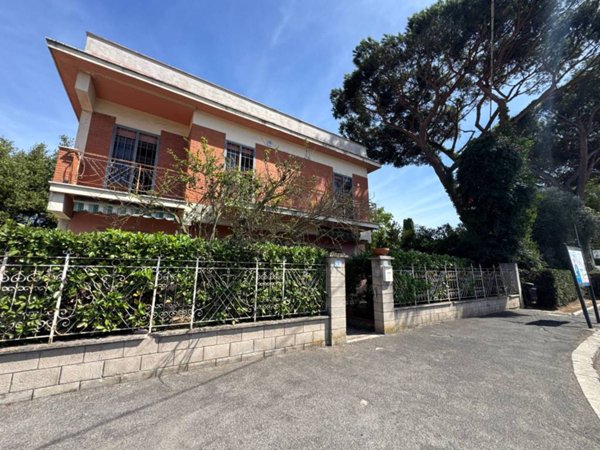 casa indipendente in vendita a Nettuno